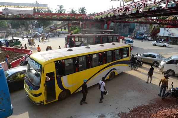 Pasajeros Conductores Autobuses Bangladesíes Con Mascarilla Facial Durante Viaje Autobús — Foto de Stock