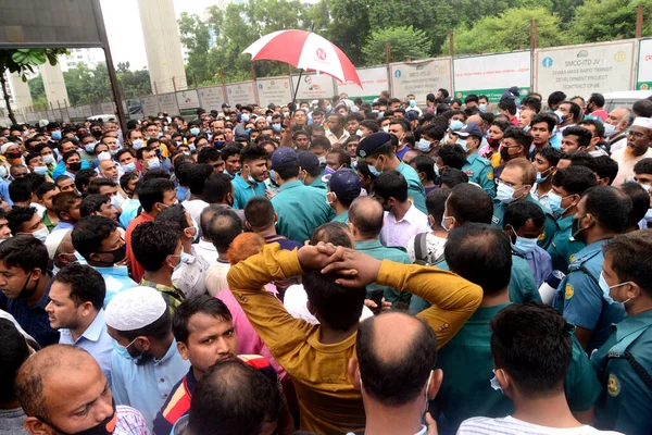 Trabalhadores Migrantes Bangladesh Que Trabalham Arábia Saudita Realizam Uma Manifestação — Fotografia de Stock