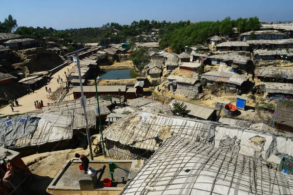 2 Şubat 2019 'da Ukhia, Cox' s Bazar, Bangladeş 'teki Balukhali rohingya mülteci kampının manzarası