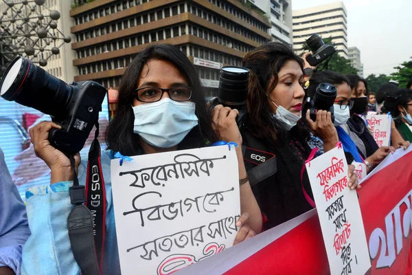 Bangladesi Női Fotósok Tiltakozó Gyűlést Tartottak Hogy Feltartsák Kamerájukat Egy — Stock Fotó
