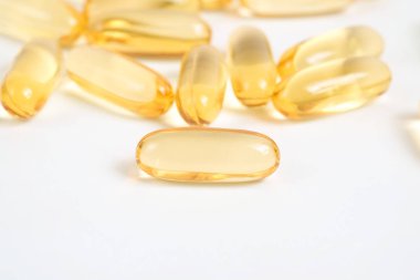 Balık yağı Omega 3 kapsülleri