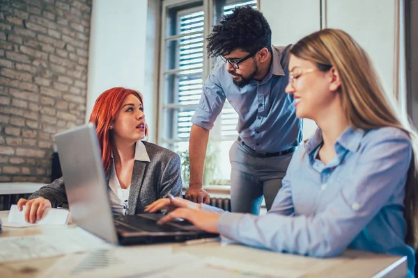 Gente Negocios Trabajando Juntos Oficina Trabajo Equipo Oficina — Foto de Stock