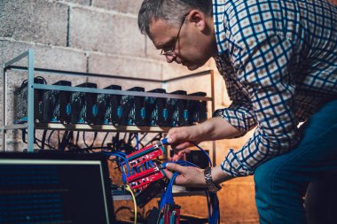 Cryptocurrency madencilik teçhizat için en iyi işletim ayarları ayarlama programcı kısmi görünümü