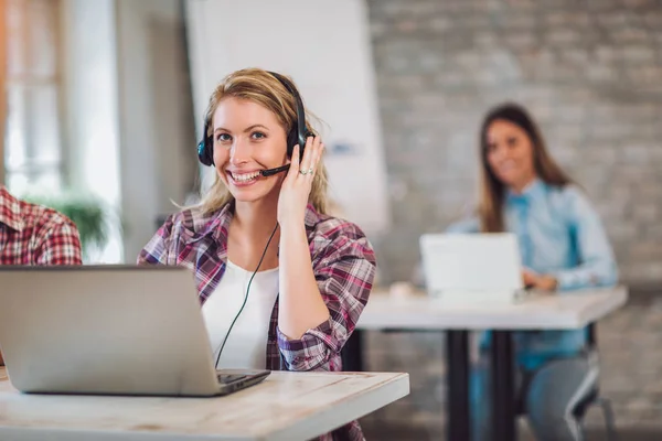Portrait Happy Smiling Female Customer Support Phone Operator Workplace — Stock Photo, Image