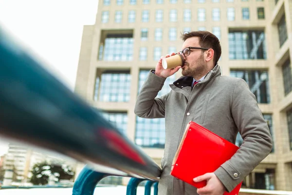 Confident Young Man Wearing Eyeglasses Drinking Coffee Outdoors — Stock Photo, Image