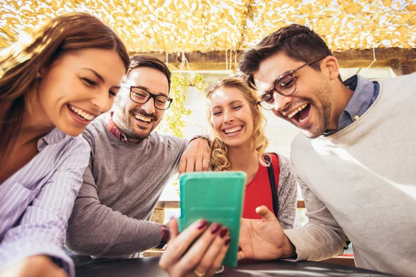 Group Four Friends Having Fun Coffee Together Two Women Two — Stock Photo, Image