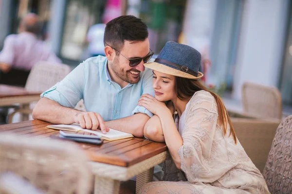 Glückliches Junges Paar Café Eine Tolle Zeit Zusammen Selektiver Fokus — Stockfoto