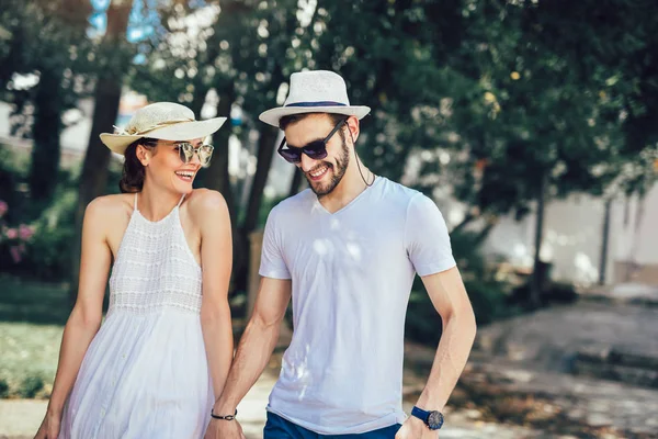 Una Coppia Innamorata Coppia Romantica Che Diverte Momenti Felicità Nel — Foto Stock