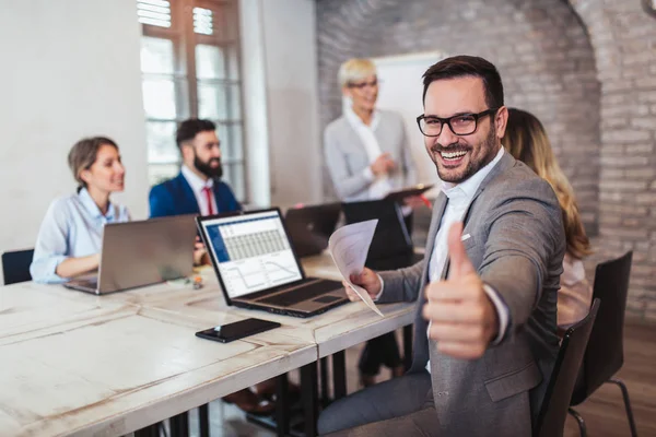 Réunion de l'équipe d'affaires Présentation de travail Concept — Photo