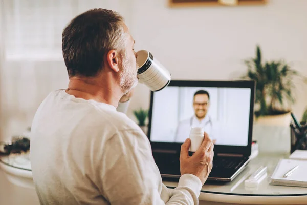 Back View Man Making Video Call Her Doctor While Staying — Stock Photo, Image