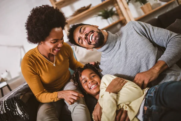 African American Family Spending Time Together Home Having Fun — Stock Photo, Image