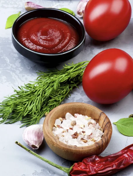 Ингредиенты томатного соуса — стоковое фото