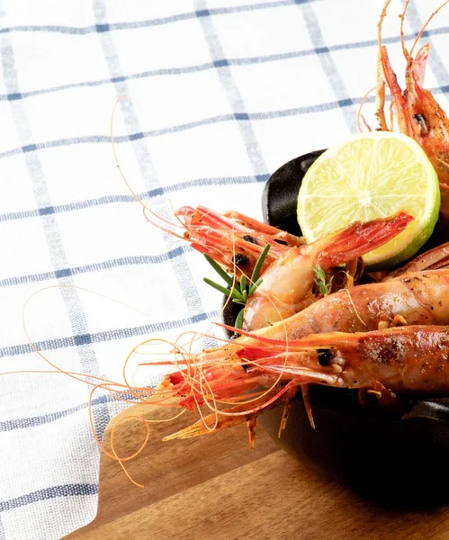 Delicious Roasted Shrimps — Stock Photo, Image