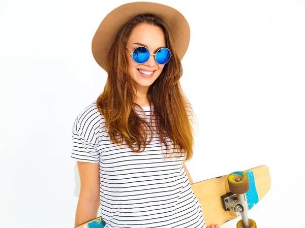 Portrait Jeune Fille Élégante Modèle Vêtements Été Décontractés Chapeau Marron — Photo