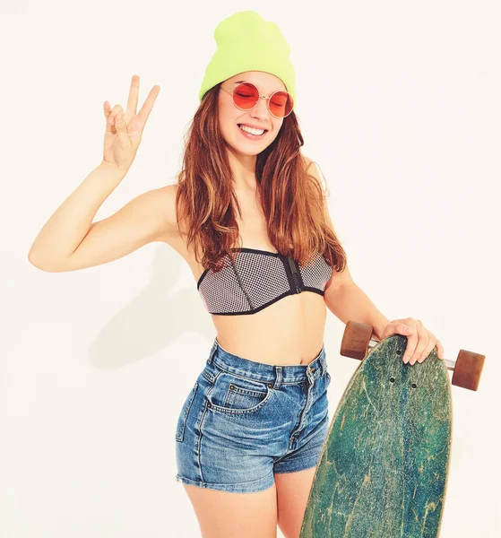 Joven Modelo Chica Sonriente Con Estilo Ropa Baño Casual Verano — Foto de Stock
