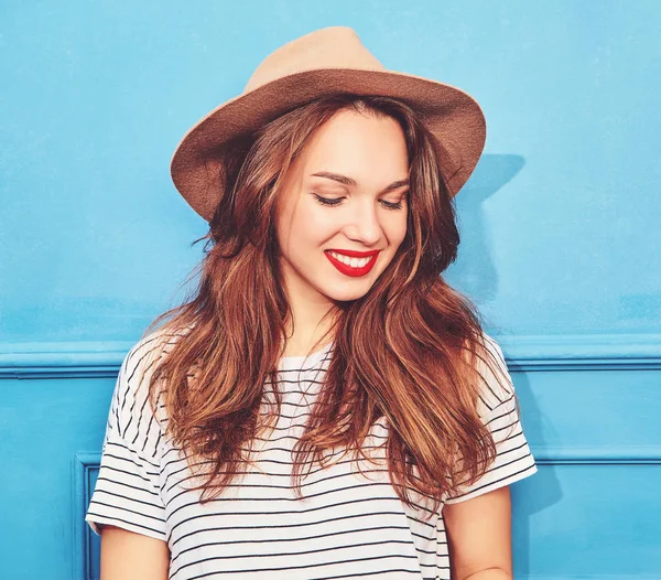 Young Stylish Girl Model Casual Summer Clothes Brown Hat Red — Stock Photo, Image