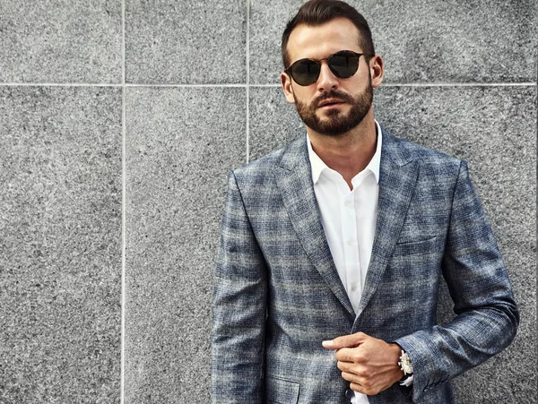 Retrato Modelo Bonito Sexy Homem Negócios Forma Vestido Terno Checkered — Fotografia de Stock