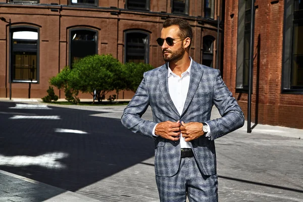 Retrato Modelo Bonito Sexy Homem Negócios Forma Vestido Terno Checkered — Fotografia de Stock