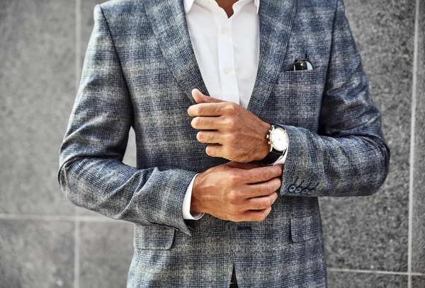 Fashion Businessman Model Dressed Elegant Checkered Suit Posing Gray Wall — Stock Photo, Image