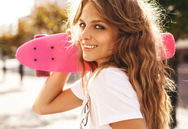 Bonito Bonito Sorrindo Loiro Adolescente Modelo Sem Maquiagem Verão Hipster — Fotografia de Stock