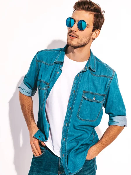 Ritratto Bel Sorriso Elegante Hipster Lumbersexual Modello Uomo Affari Vestito — Foto Stock