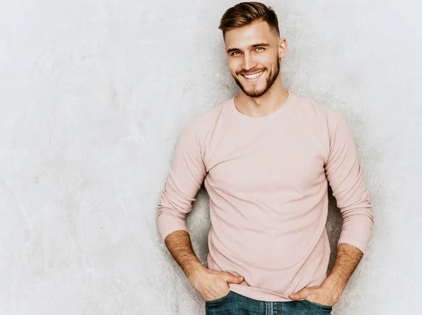 Porträtt Stilig Leende Hipster Lumbersexual Affärsman Modell Bär Casual Rosa — Stockfoto