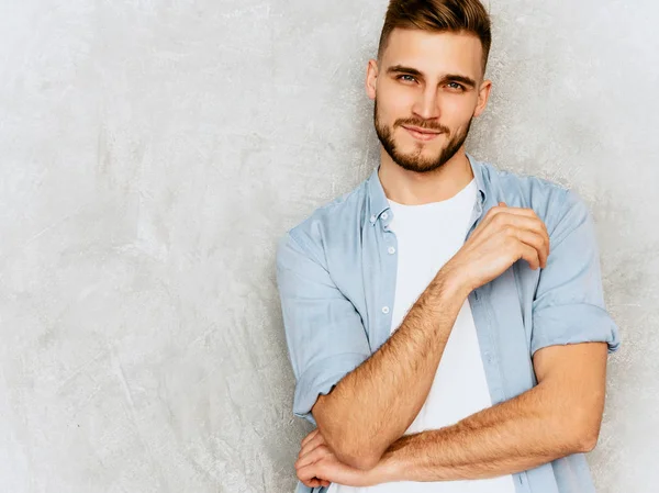 Retrato Guapo Sonriente Hipster Lumbersexual Modelo Hombre Negocios Con Ropa — Foto de Stock