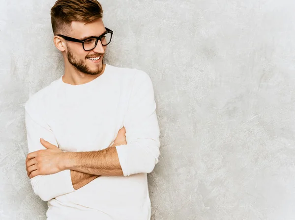 Retrato Guapo Sonriente Hipster Lumbersexual Modelo Hombre Negocios Con Ropa — Foto de Stock