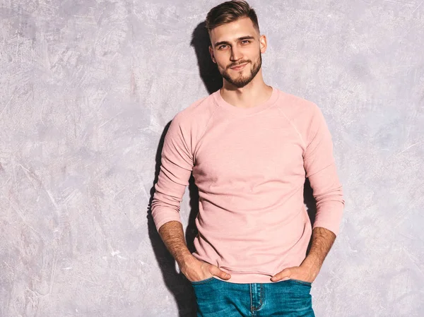 Porträtt Stilig Leende Hipster Lumbersexual Affärsman Modell Bär Casual Rosa — Stockfoto