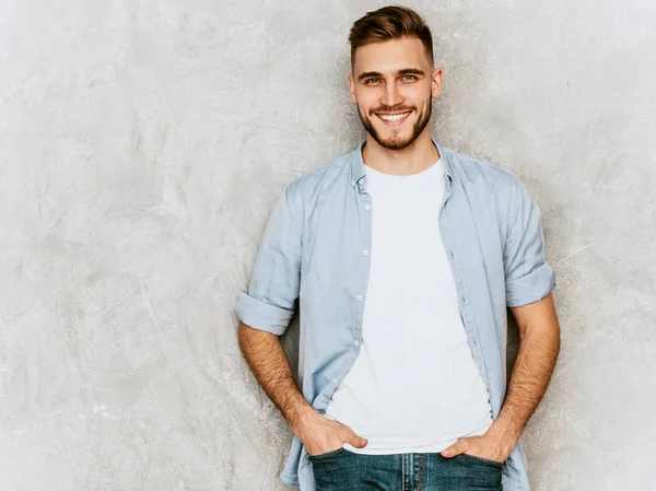 Retrato Guapo Sonriente Hipster Lumbersexual Modelo Hombre Negocios Con Ropa — Foto de Stock