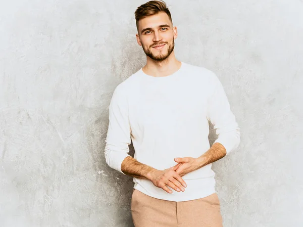 Retrato Guapo Sonriente Hipster Lumbersexual Modelo Hombre Negocios Con Ropa — Foto de Stock