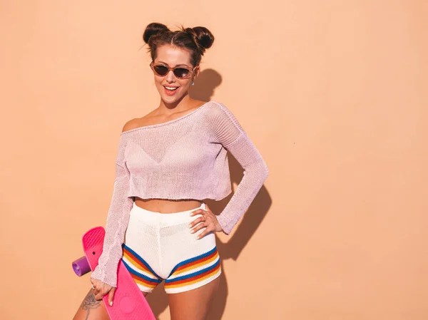 Joven Hermosa Mujer Hipster Sonriente Sexy Gafas Sol Chica Moda —  Fotos de Stock