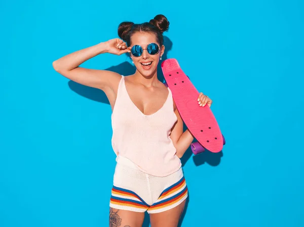 Joven Hermosa Mujer Hipster Sonriente Sexy Gafas Sol Chica Moda — Foto de Stock