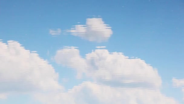 Blauer Himmel Spiegelt Sich Wider — Stockvideo