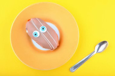 Mini çilek pasta gözler 