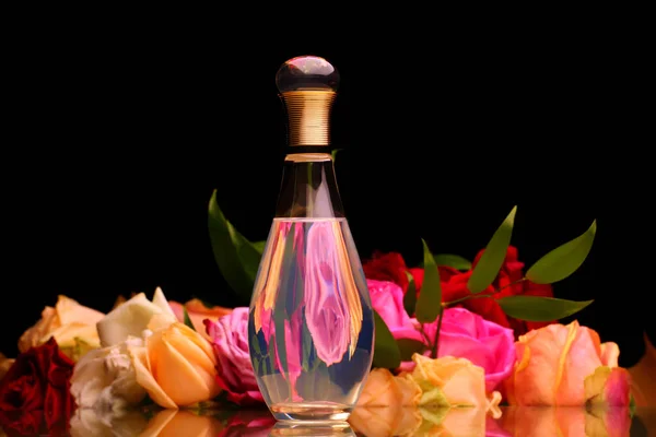 Glas Parfum Fles Bloemen — Stockfoto