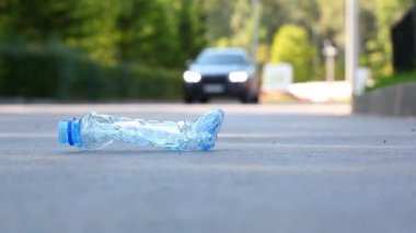Plastik şişe Moskova sokak 