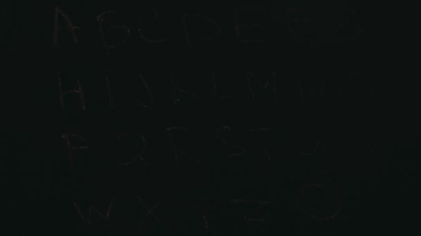 黑色黑板字母片段 — 图库视频影像