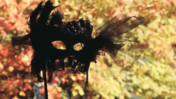 Nero Carnaval Maschera Autunno Strada Filmato — Video Stock