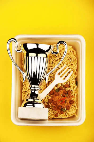 Spaghetti Fast Food Gold Cup Plastic Box — Stock Photo, Image