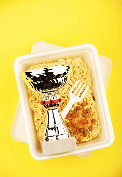 Spaghetti Fast Food Gold Cup Plastic Box — Stock Photo, Image
