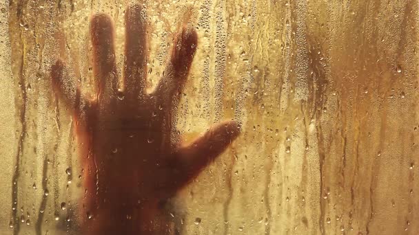 Mann Hand Regen Fenster Filmmaterial — Stockvideo