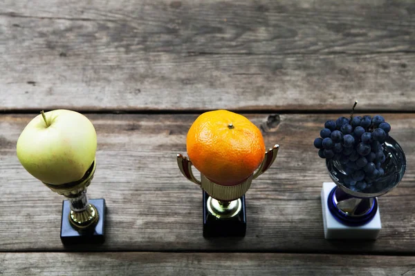 Mesa Taza Oro Frutas — Foto de Stock