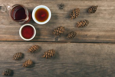 siyah Çin çayı keskin tablo koni 