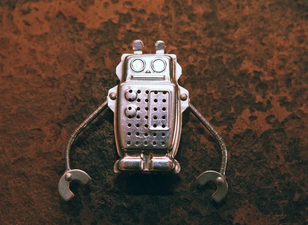 Metalowym Robotem Kamienne Podłoże — Zdjęcie stockowe