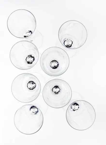 Alphabet Verre Champagne Vide Fond Blanc — Photo