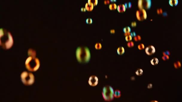 bulles de savon fond sombre séquences HD  