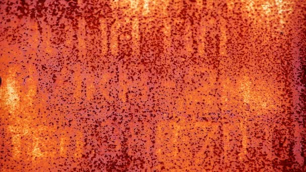 旧金属墙雪高清镜头 — 图库视频影像