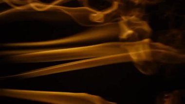 Sarı duman aroması koyu arka plan hd ayak sopa 