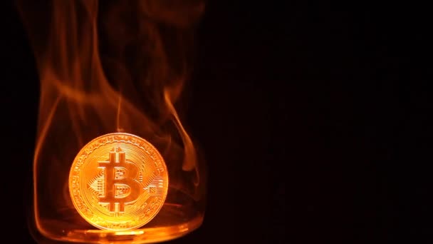 Oro Bitcoin Fumo Scuro Sfondo Filmato Mosca Gennaio 2019 — Video Stock